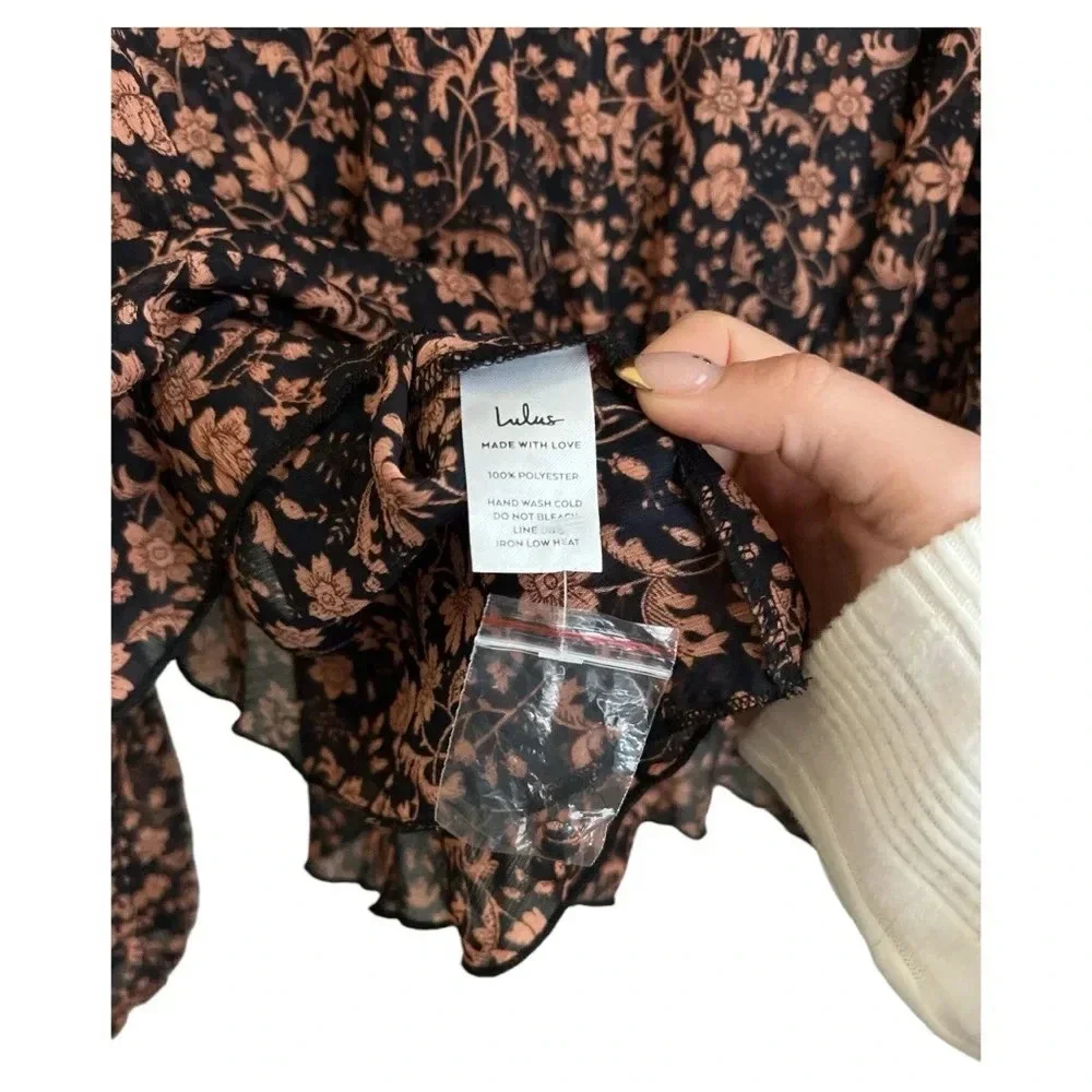 NWT Lulus She's the Sweetest Black Floral Print Long Sleeve Top size XS - Picture 6 of 7